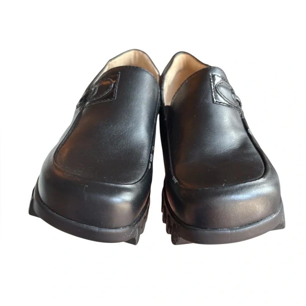 elephanten black leather